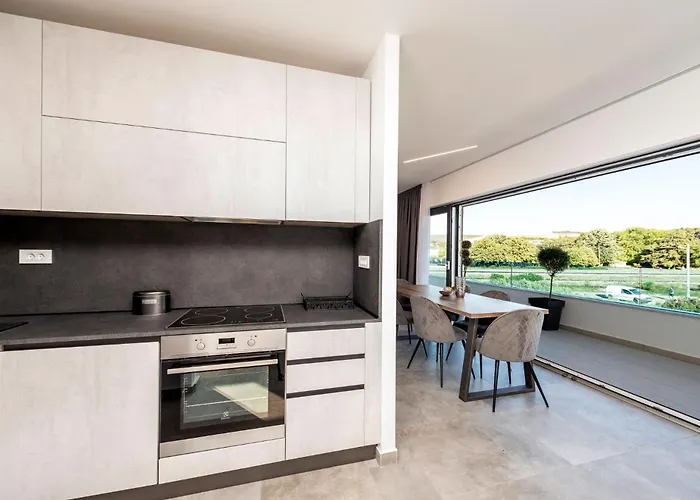 Beachfront Apartman Bibinje