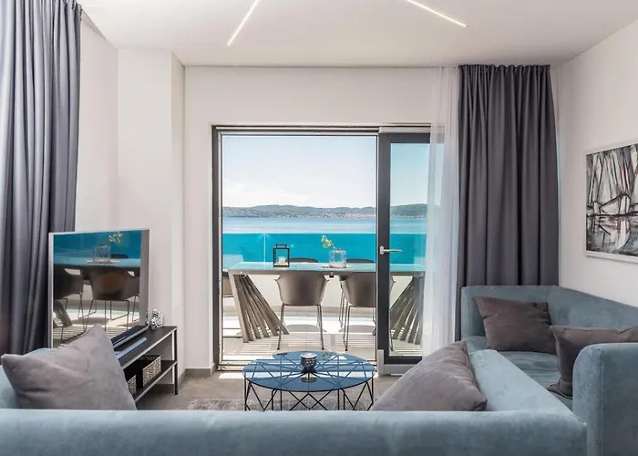 Beachfront Apartman *