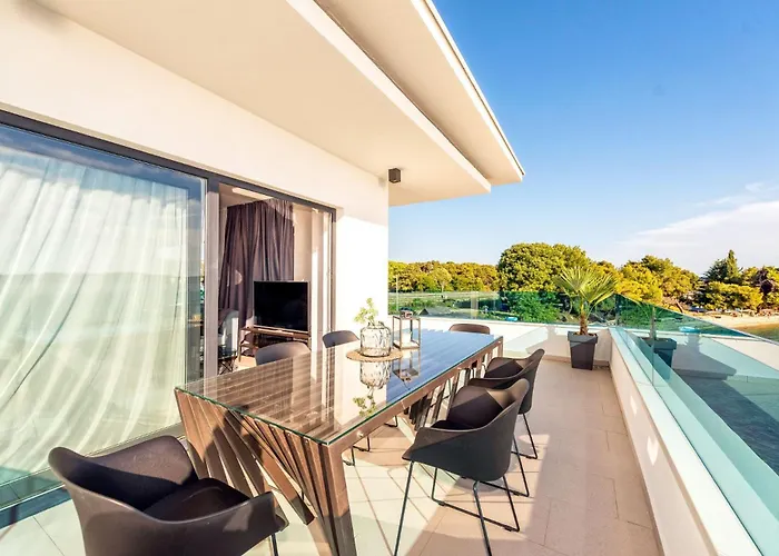 Beachfront Apartman Bibinje