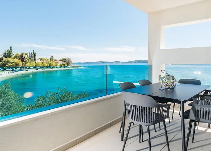 Beachfront Apartman *