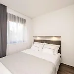 Beachfront شقة بيبينيا