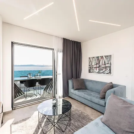 Beachfront Apartment *