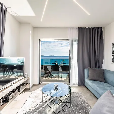 Beachfront Apartment Bibinje