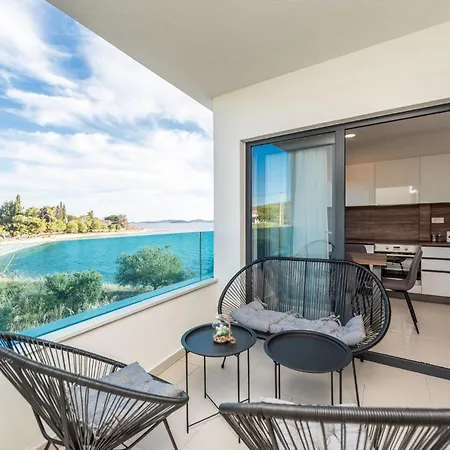 Апартаменты Beachfront