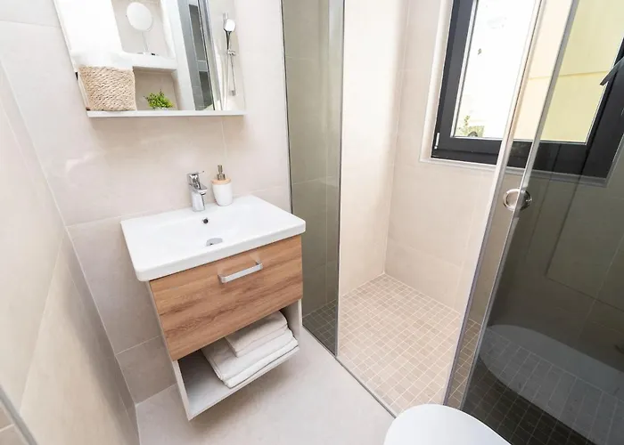 Beachfront شقة بيبينيا