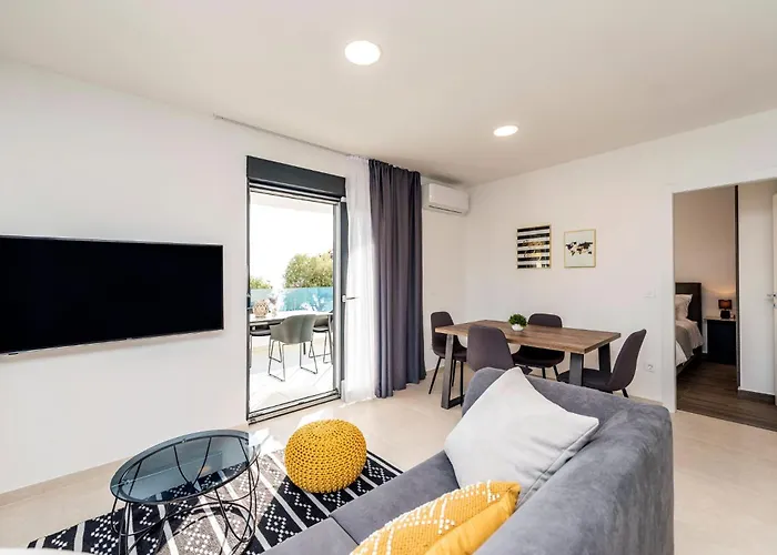 Beachfront * بيبينيا